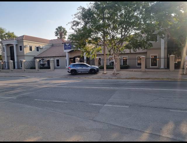 780M² BUSINESS FOR SALE IN BO-DORP